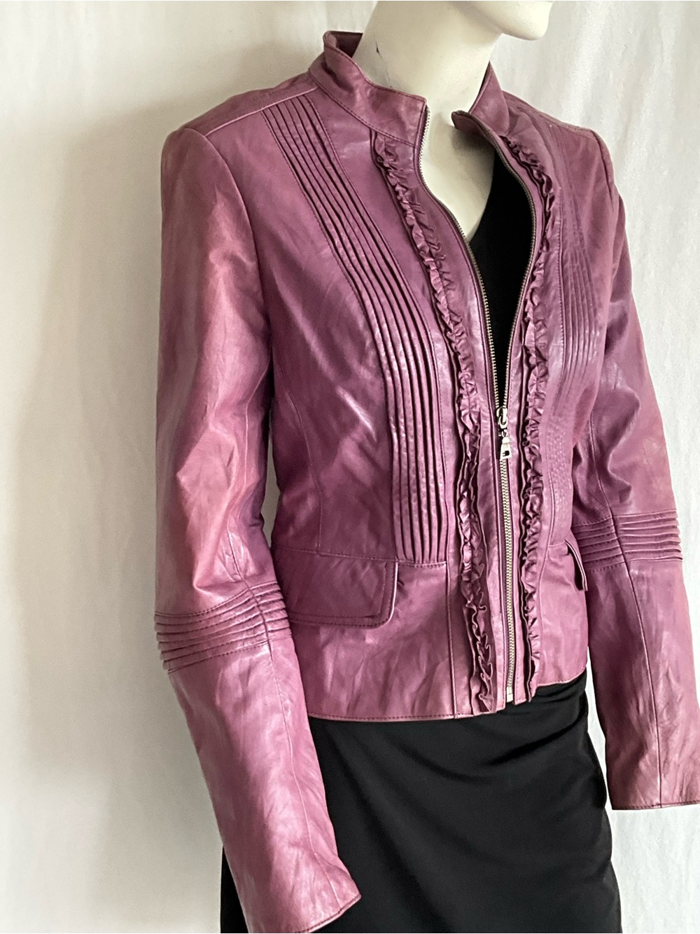 Danier Genuine Leather Plum Mauve Ruffle Zip Jacket | Pintuck Moto S - Picture 2 of 11